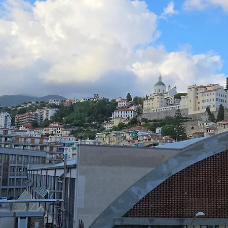La Casa Dei Quadri Appartement *